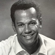 Cy Grant