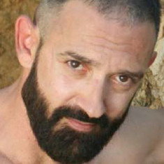 Jota Salaz