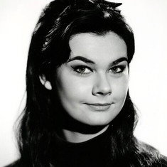 Imogen Hassall