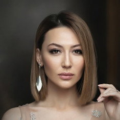 Lola Yoʻldosheva
