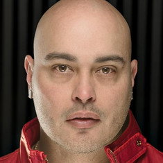 Tony  Bentajado