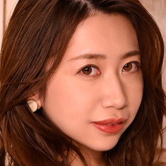 Manami Oura