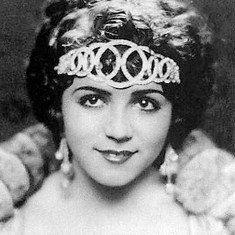 Gladys Walton