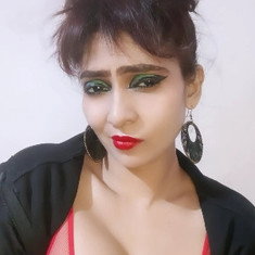 Simran Kapoor