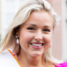 Beate van der Weide