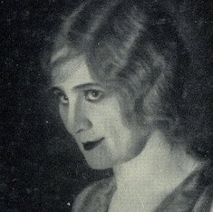 Agnes Straub