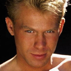 Sean Carrera