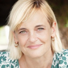 Jacqueline Heinze