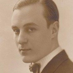 Ernesto Raquén
