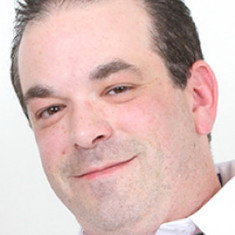 Les Moore