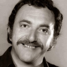 Óscar 'Cacho' Espíndola