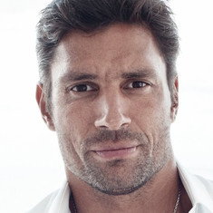 Manu Bennett