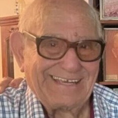 Εlias Aletras