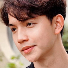 Việt Hoàng