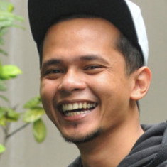 Adjis Doaibu