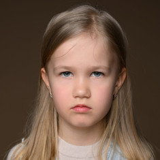 Алиса Теслова