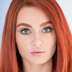 Lacy Lennon