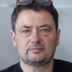 Lutz Dammbeck