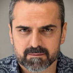 Alireza Ara