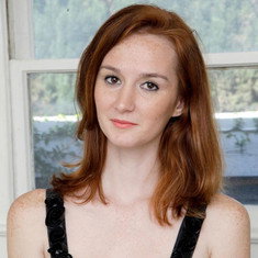 Dee Dee Lynn