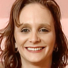 Vicky Leander