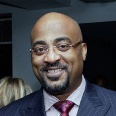 Dennis Scott