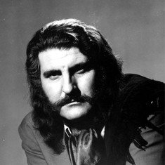 José Larralde