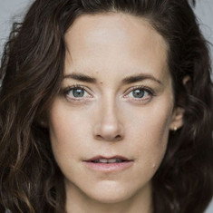 Anja Knauer