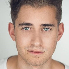 Derek Wallis