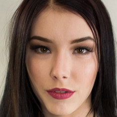 Jasmine Callipygian