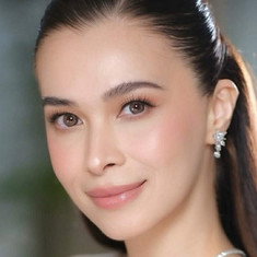 Sunshine Cruz
