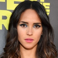 Adria Arjona
