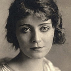 Dorothy Devore