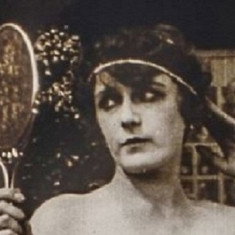 Annie Góth