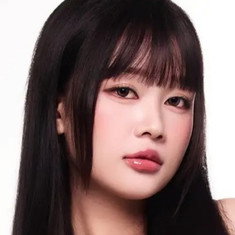 Thuý Ang