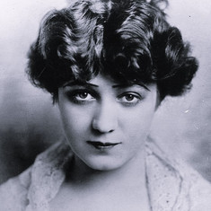 Edna Mayo