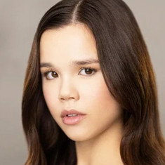 Sophie Thom