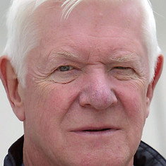 Leslie Woodhead