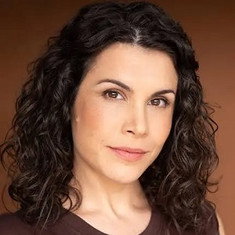 Leslie Hippensteel