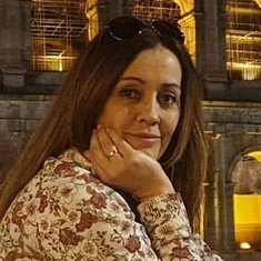 Eva M Guimarey