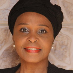Vicky Kente