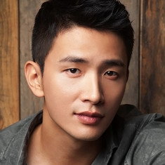 Lee Yong-joo