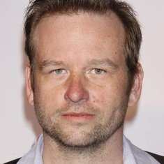Dallas Roberts