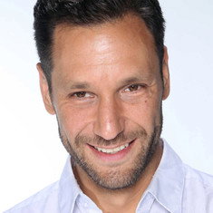 Lionel Ruziewicz