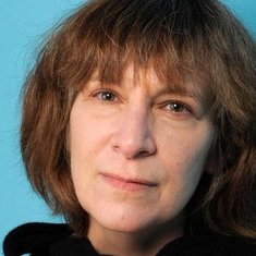 Amanda Plummer