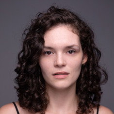 Lívia Bodstein