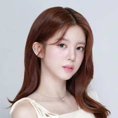 Daisy Yoo