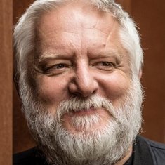 Simon Russell Beale