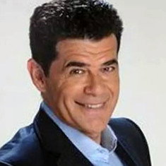 Julián Weich