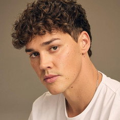 Noah Beck